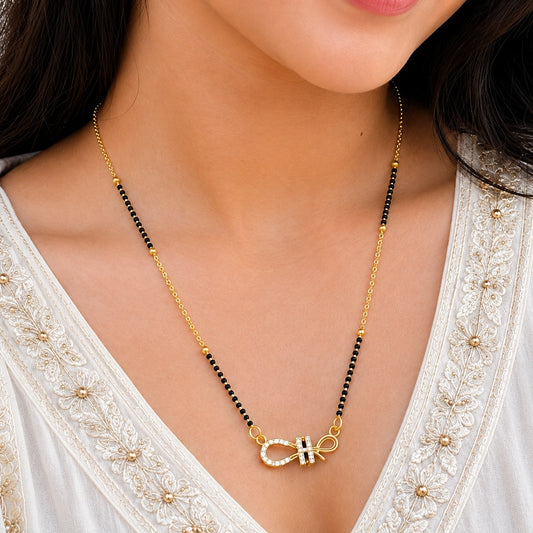 Zivara Eternal Knot Gold Mangalsutra