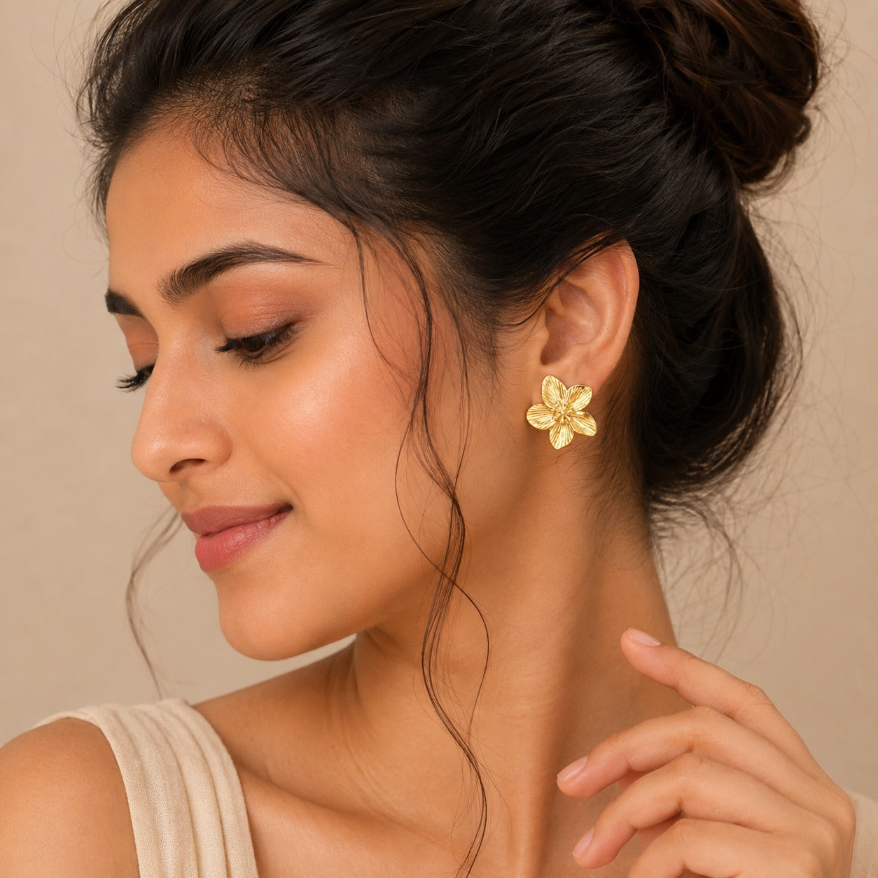 Stainless Steel Waterproof Flower Classic Vintage Earring