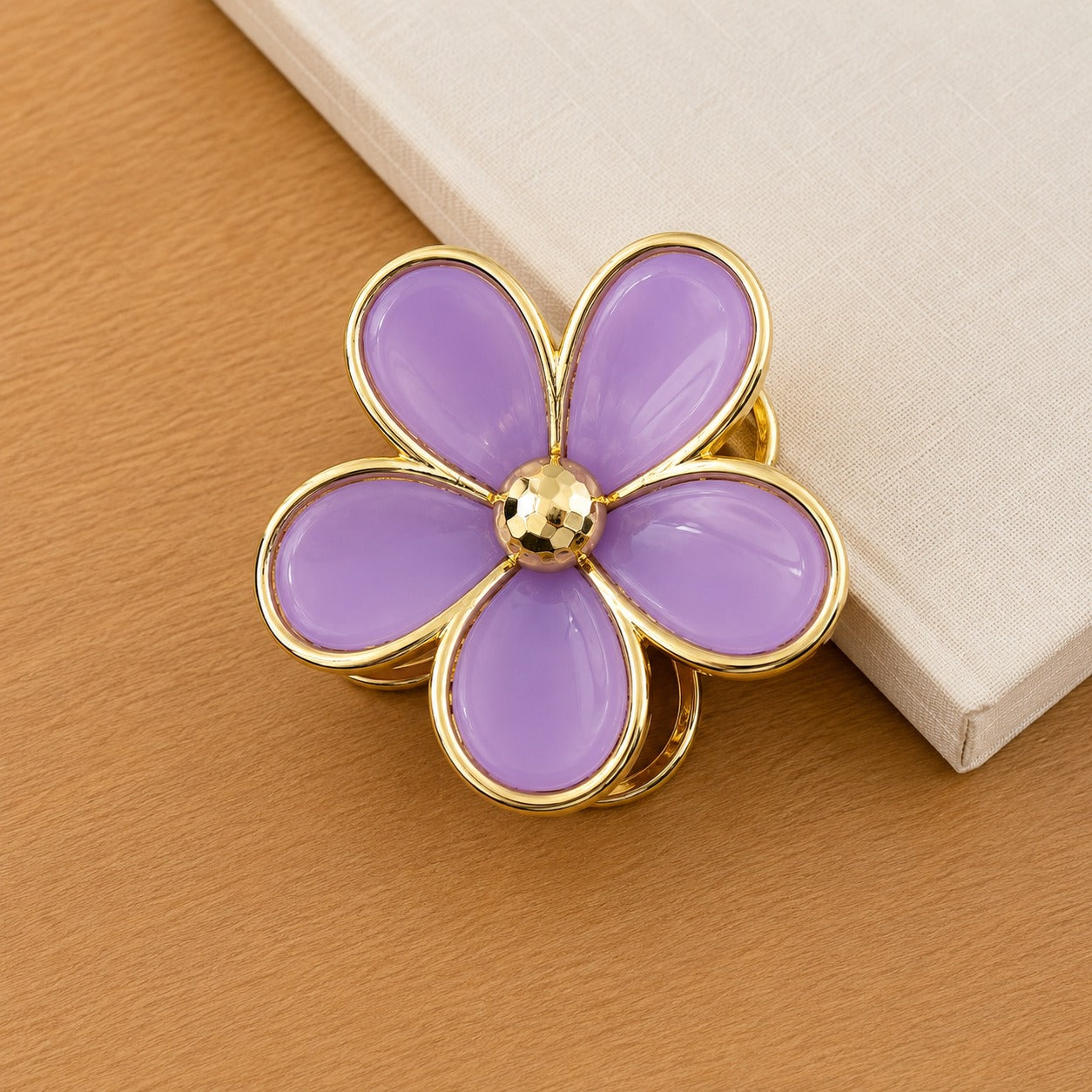 Crystal Daisy Hair Clutcher