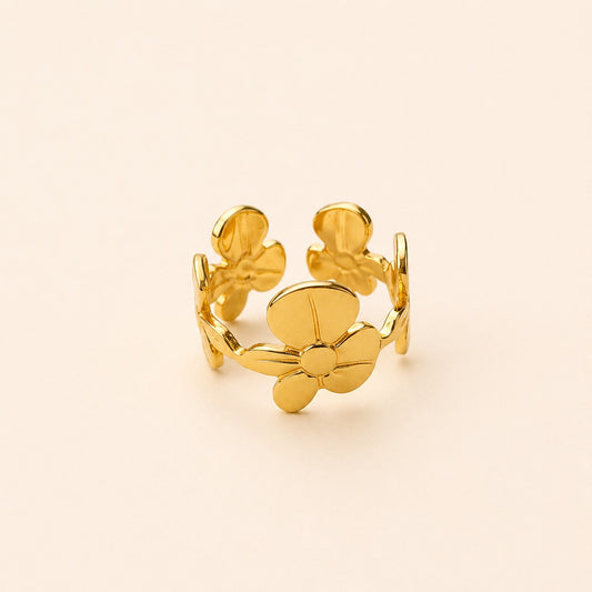 Golden Flower Fantasy Ring