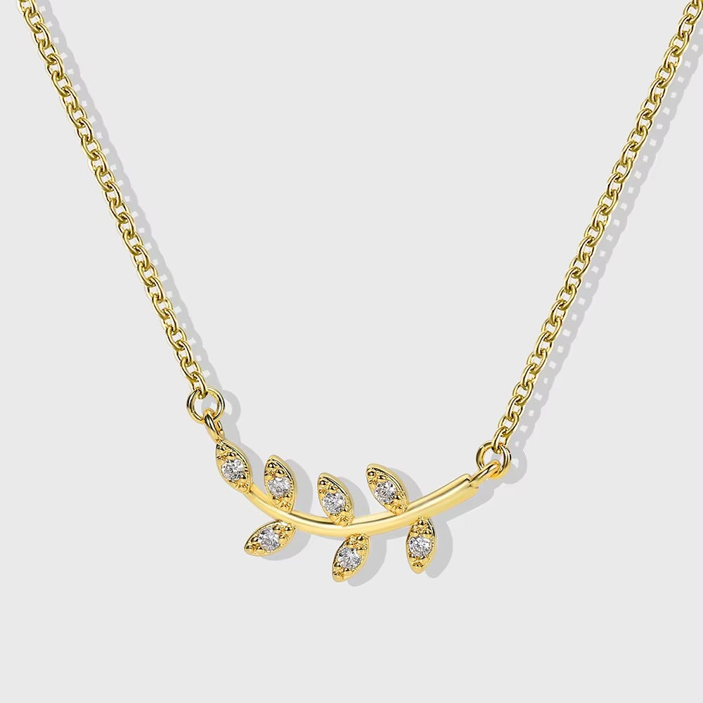 18k Gold Olive Leaf Design Charm Necklace