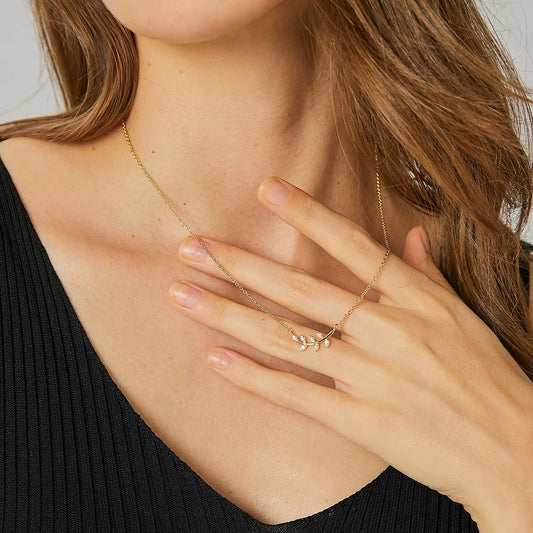 18k Gold Olive Leaf Design Charm Necklace