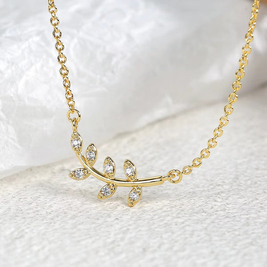 18k Gold Olive Leaf Design Charm Necklace