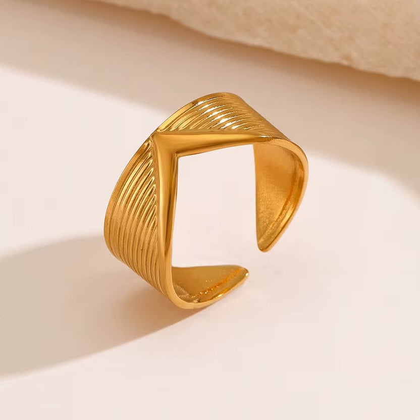 18K Gold-Plated V Shape Finger Rings