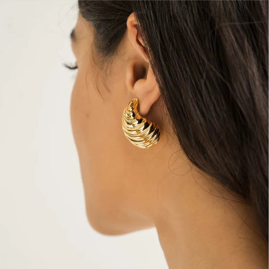 Light Hollow Teardrop Water Drop Stud Earrings