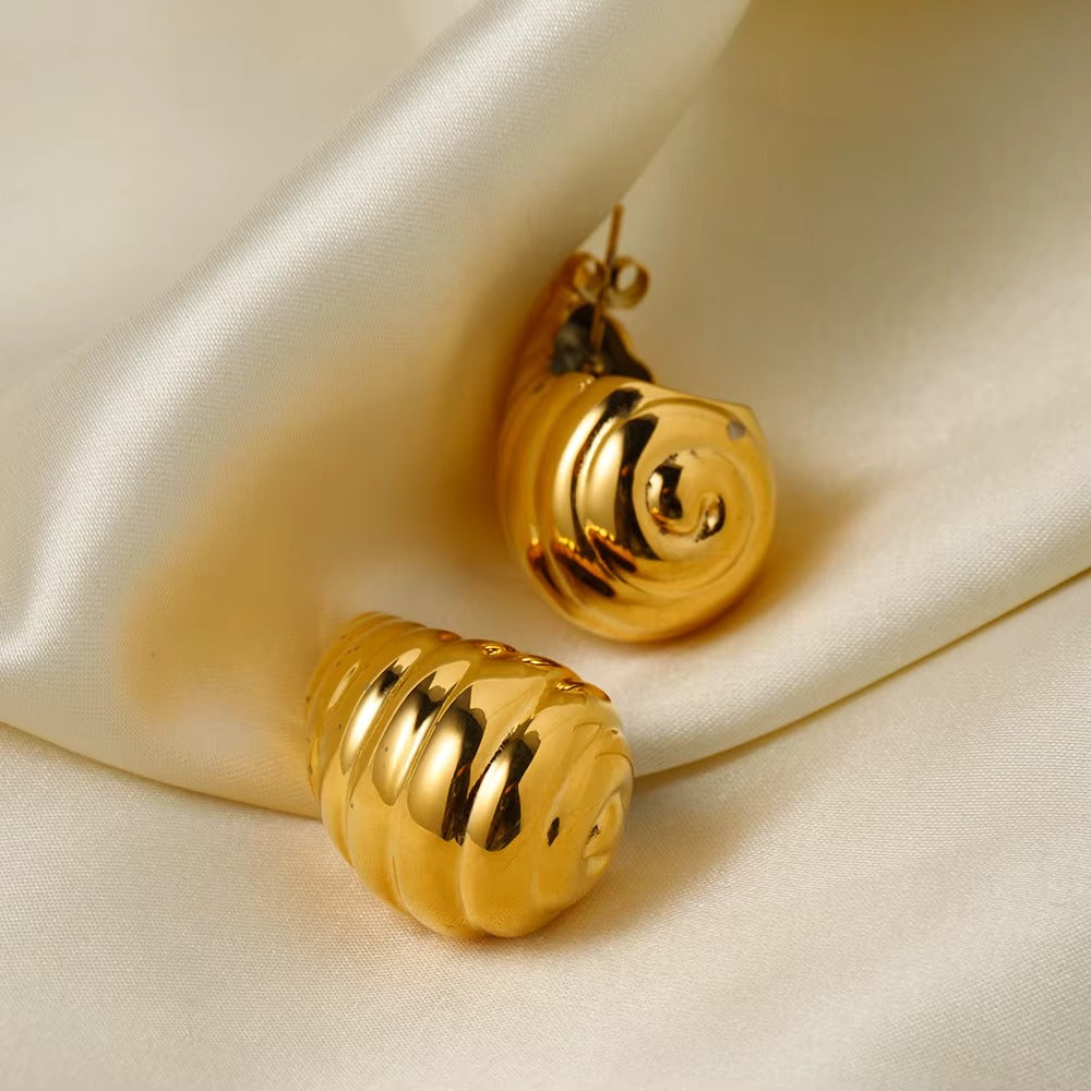 Light Hollow Teardrop Water Drop Stud Earrings