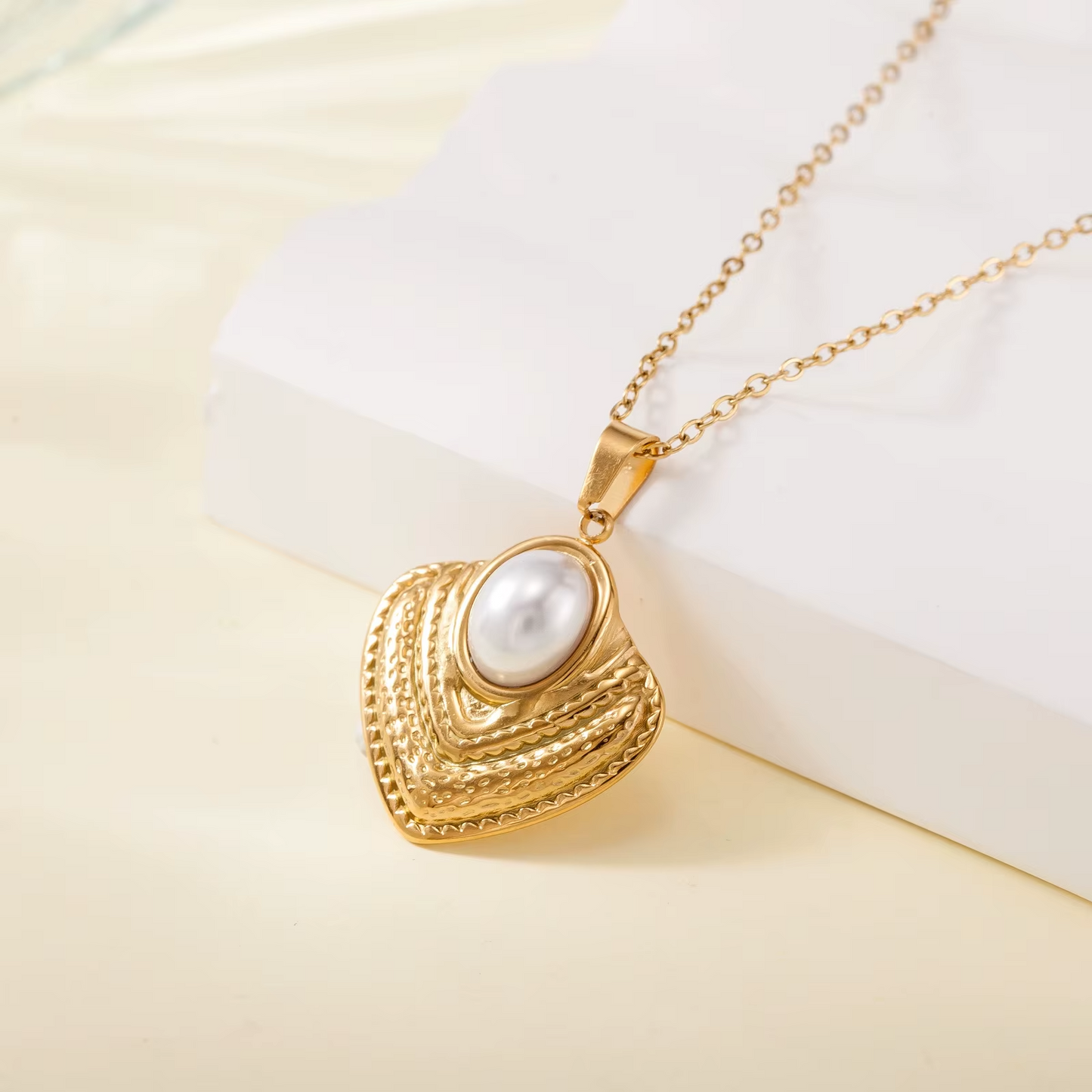 18k Gold Noble High-End Trendy Pearl Necklace