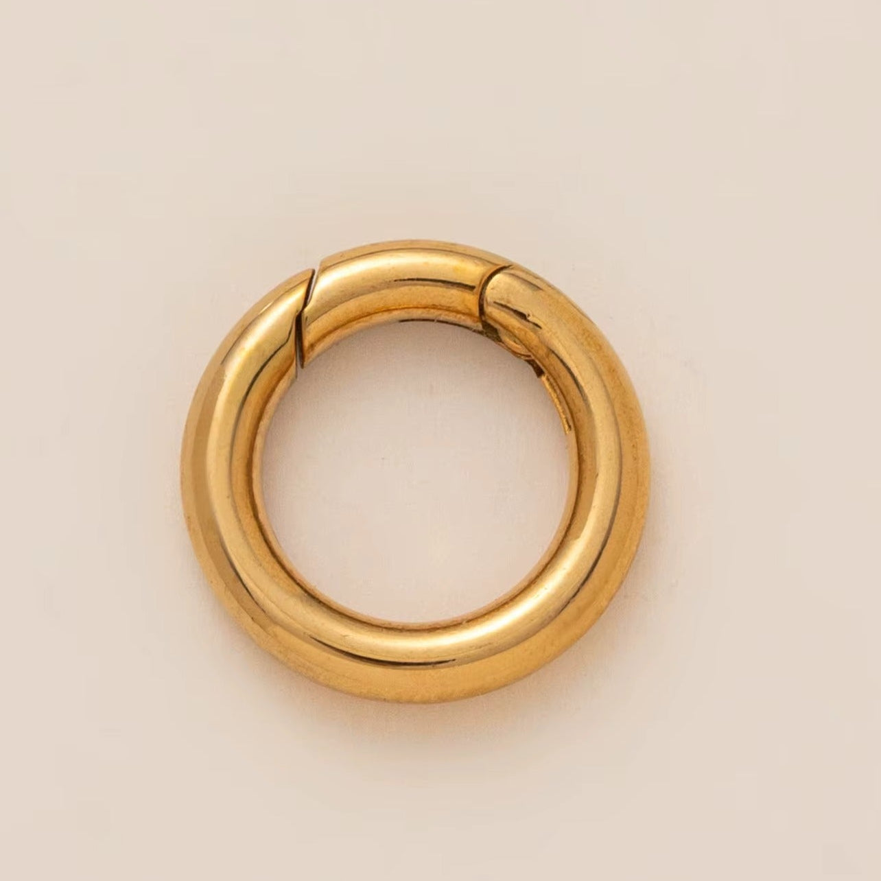 Men-Gold Circular Hoop One Side Earring