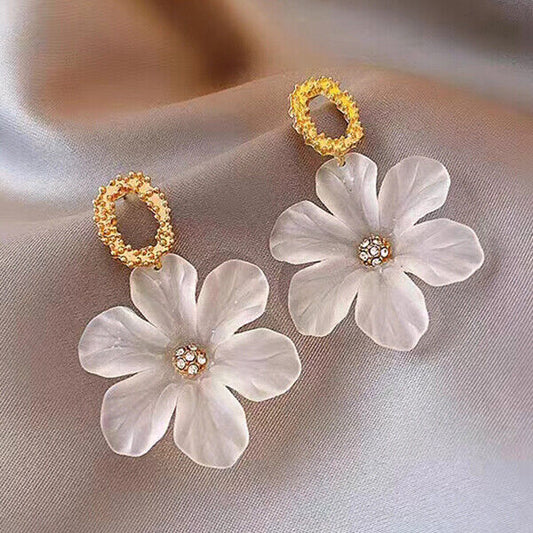 Snow White Flower Earring