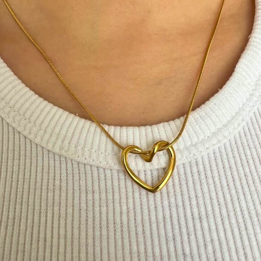 18k Gold Plated Infinity Heart Pendant Necklace
