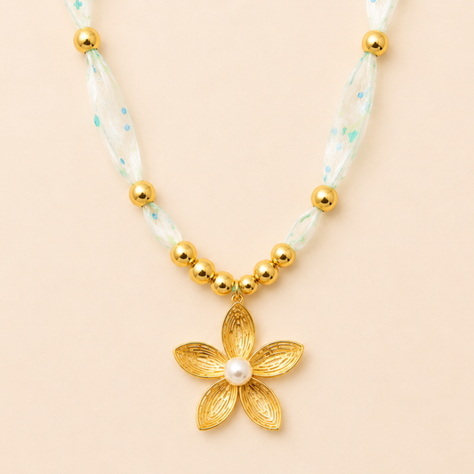 Daisy Pearl Luxe Necklace
